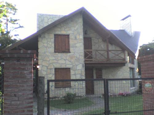 CASA EN MONTEMAR